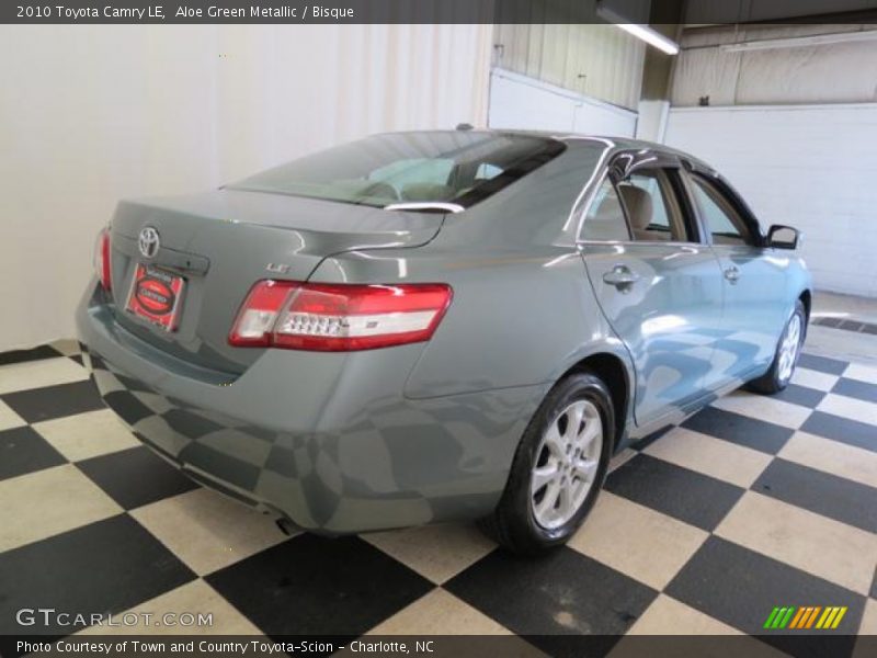 Aloe Green Metallic / Bisque 2010 Toyota Camry LE