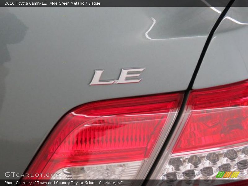 Aloe Green Metallic / Bisque 2010 Toyota Camry LE