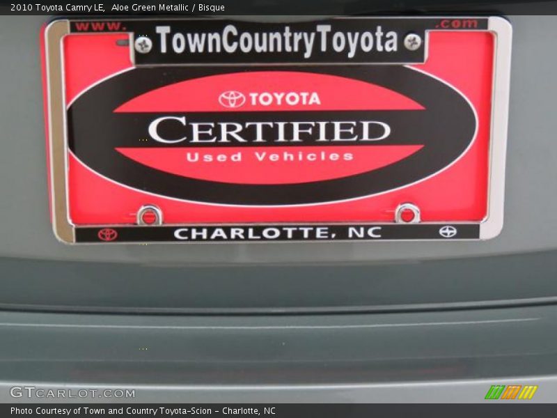 Aloe Green Metallic / Bisque 2010 Toyota Camry LE
