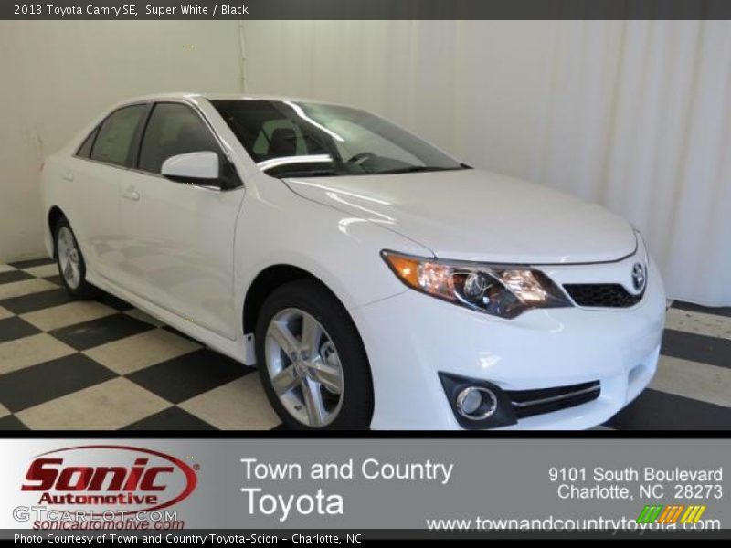 Super White / Black 2013 Toyota Camry SE