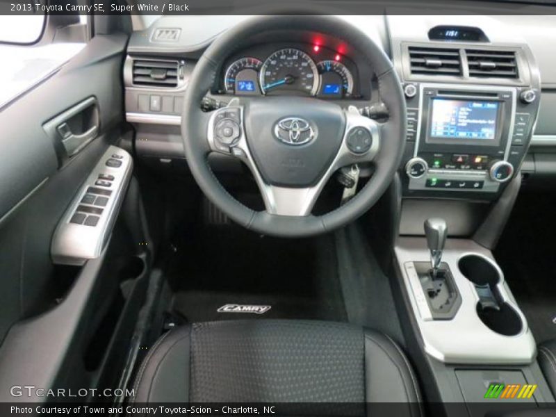 Super White / Black 2013 Toyota Camry SE