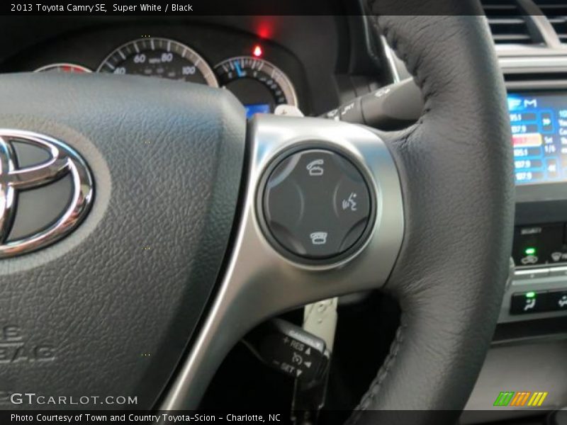 Super White / Black 2013 Toyota Camry SE
