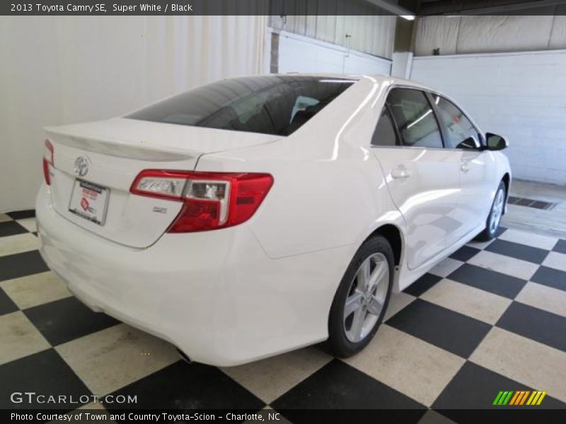 Super White / Black 2013 Toyota Camry SE