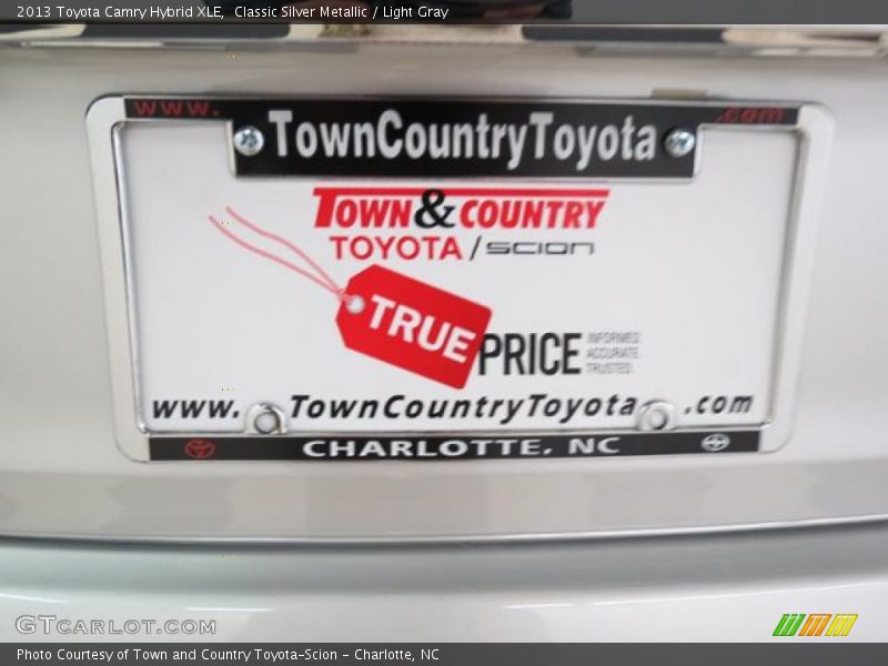 Classic Silver Metallic / Light Gray 2013 Toyota Camry Hybrid XLE