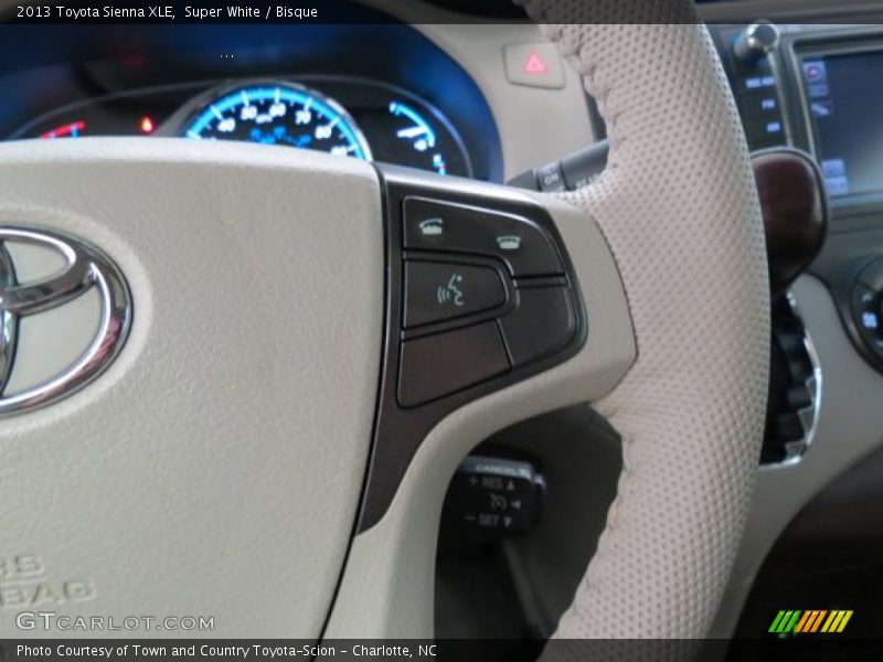 Super White / Bisque 2013 Toyota Sienna XLE