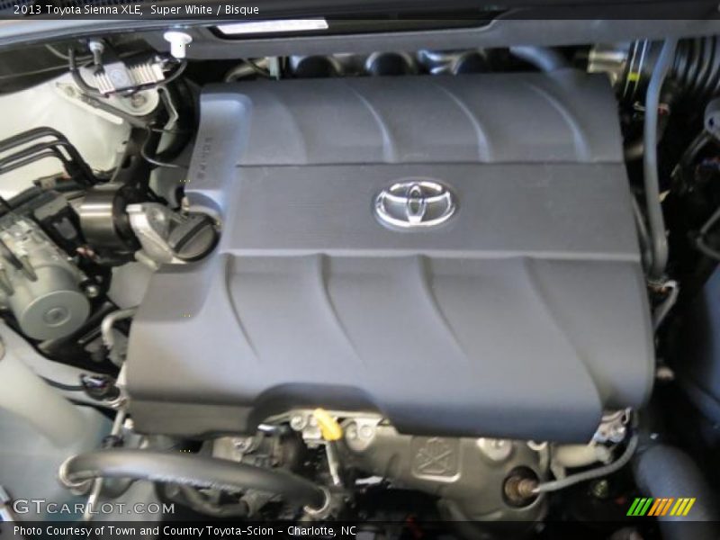 Super White / Bisque 2013 Toyota Sienna XLE
