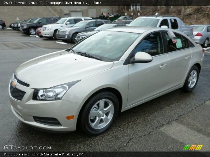 Champagne Silver Metallic / Jet Black 2013 Chevrolet Cruze LT