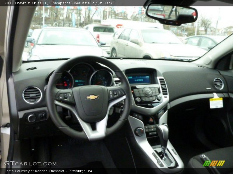 Champagne Silver Metallic / Jet Black 2013 Chevrolet Cruze LT