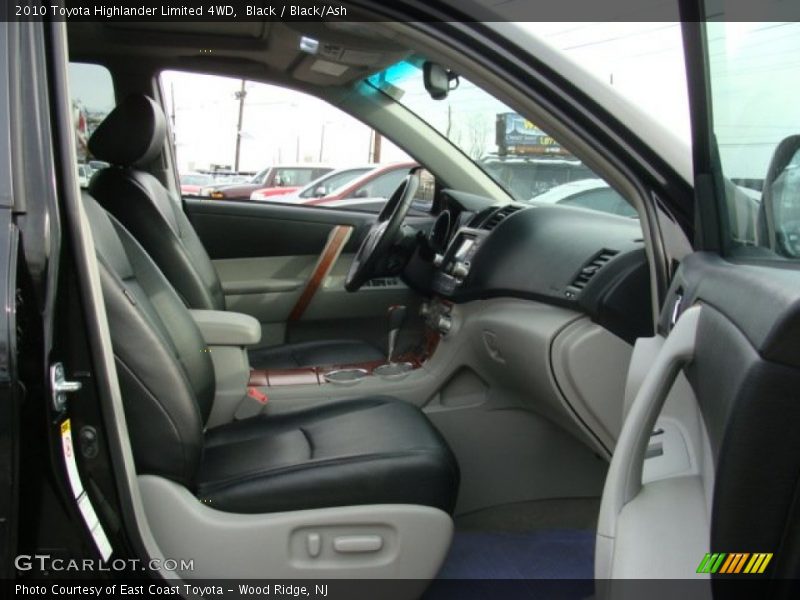 Black / Black/Ash 2010 Toyota Highlander Limited 4WD