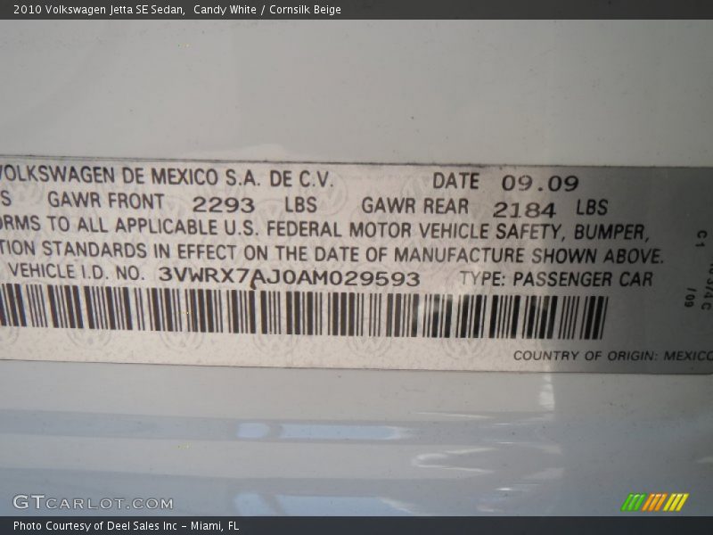 Candy White / Cornsilk Beige 2010 Volkswagen Jetta SE Sedan