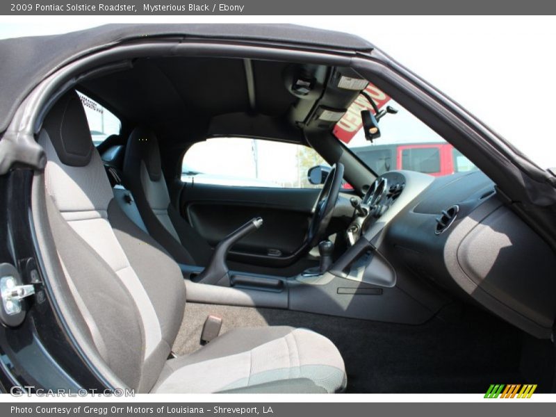 Front Seat of 2009 Solstice Roadster