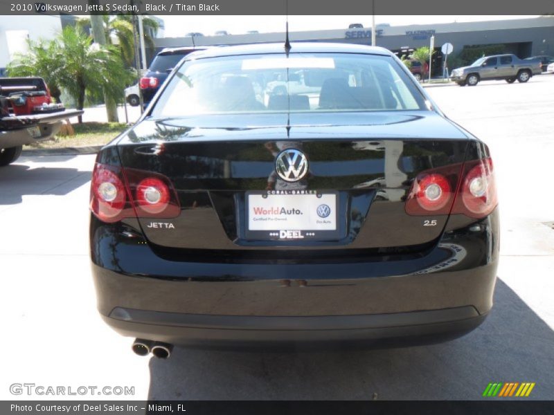 Black / Titan Black 2010 Volkswagen Jetta S Sedan