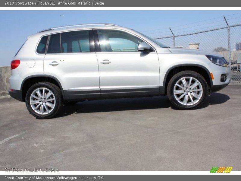 White Gold Metallic / Beige 2013 Volkswagen Tiguan SE