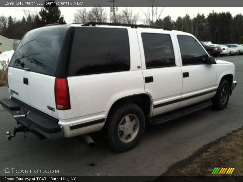 Summit White / Navy 1999 GMC Yukon SLE