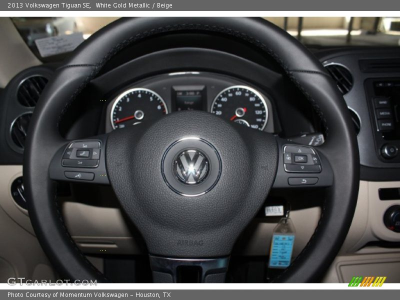 White Gold Metallic / Beige 2013 Volkswagen Tiguan SE