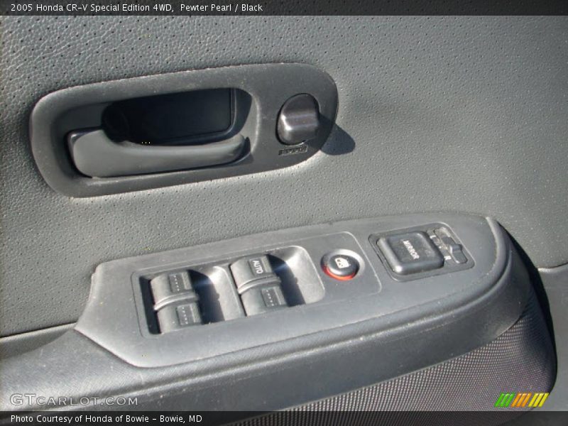 Pewter Pearl / Black 2005 Honda CR-V Special Edition 4WD