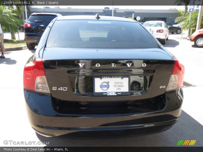 Black / Quartz 2009 Volvo S40 2.4i