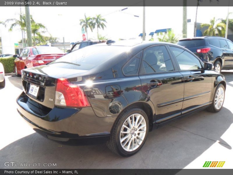 Black / Quartz 2009 Volvo S40 2.4i