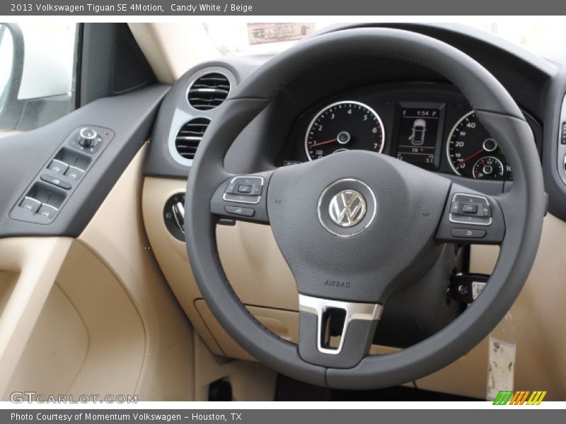  2013 Tiguan SE 4Motion Steering Wheel