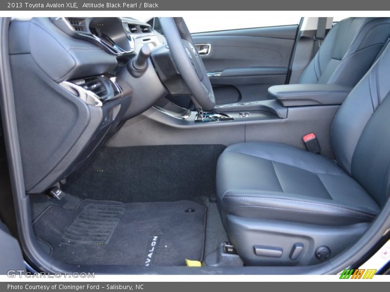 Front Seat of 2013 Avalon XLE