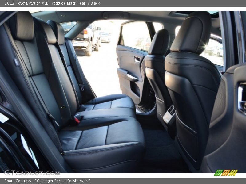 Attitude Black Pearl / Black 2013 Toyota Avalon XLE