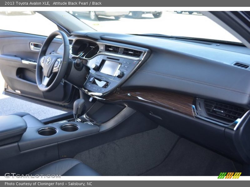 Attitude Black Pearl / Black 2013 Toyota Avalon XLE