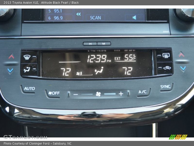 Attitude Black Pearl / Black 2013 Toyota Avalon XLE