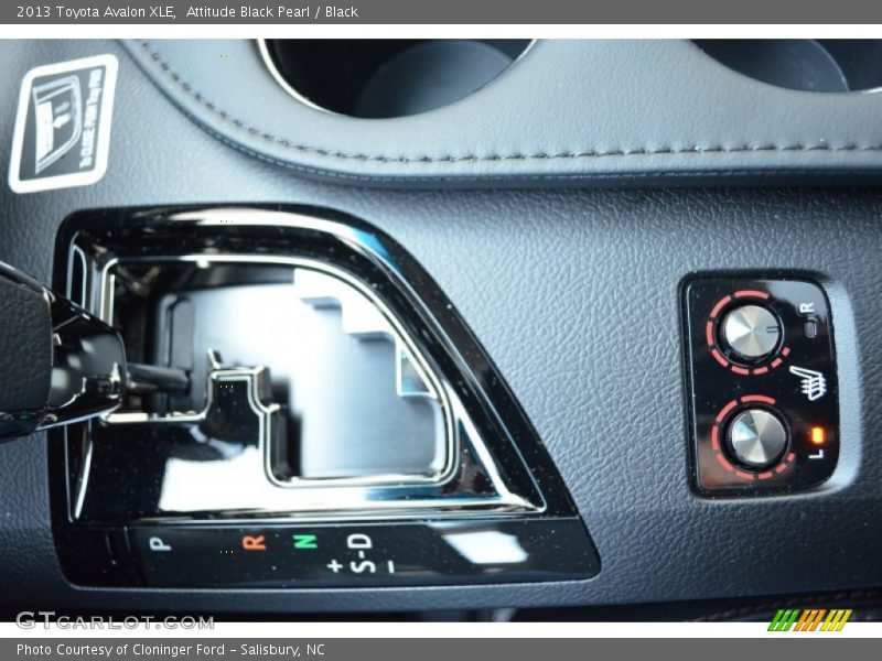 Attitude Black Pearl / Black 2013 Toyota Avalon XLE