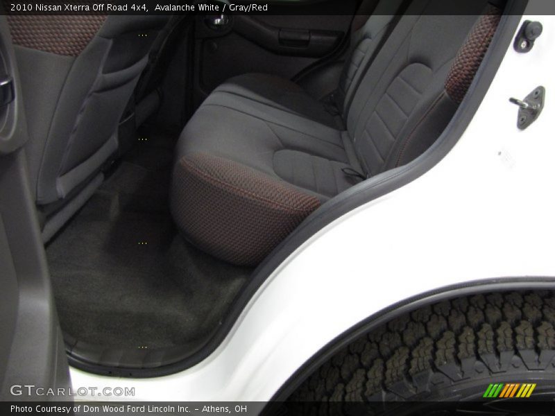 Rear Seat of 2010 Xterra Off Road 4x4