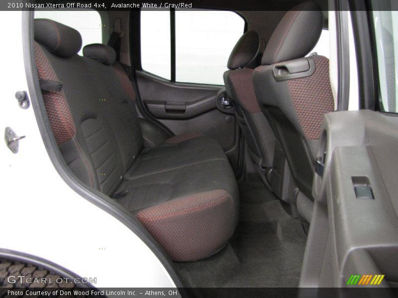 Rear Seat of 2010 Xterra Off Road 4x4