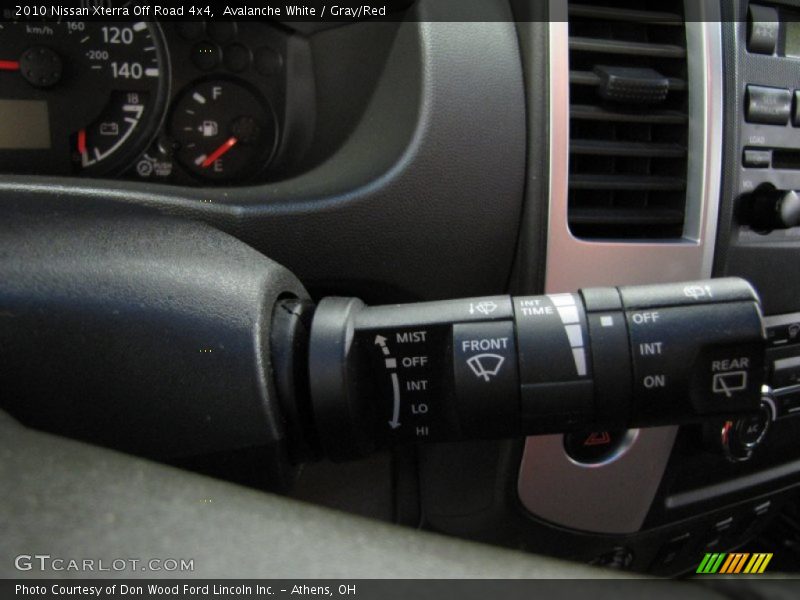 Avalanche White / Gray/Red 2010 Nissan Xterra Off Road 4x4