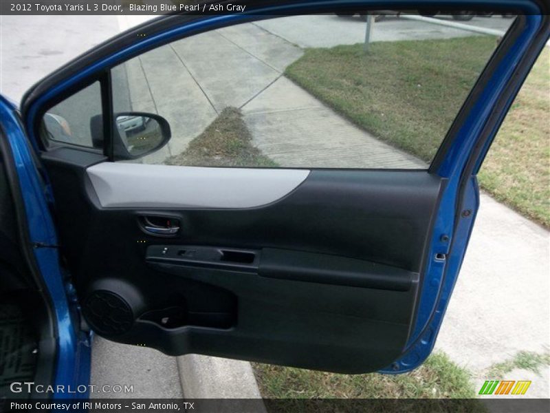 Blazing Blue Pearl / Ash Gray 2012 Toyota Yaris L 3 Door