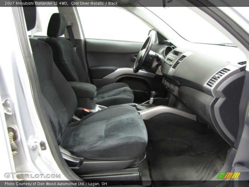Cool Silver Metallic / Black 2007 Mitsubishi Outlander LS 4WD