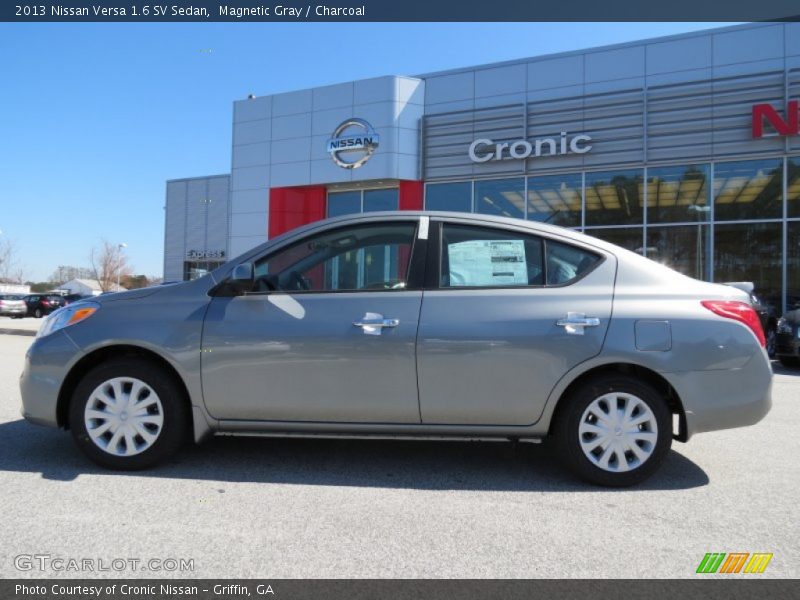 Magnetic Gray / Charcoal 2013 Nissan Versa 1.6 SV Sedan