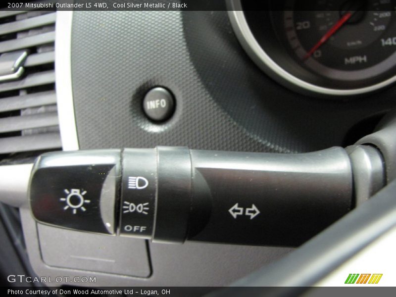 Cool Silver Metallic / Black 2007 Mitsubishi Outlander LS 4WD