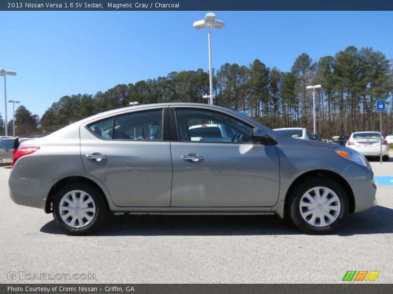 Magnetic Gray / Charcoal 2013 Nissan Versa 1.6 SV Sedan