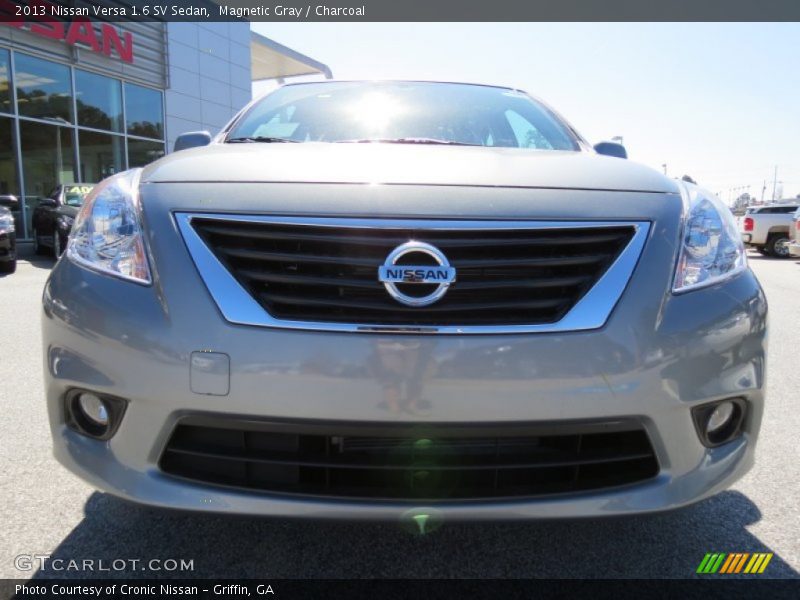 Magnetic Gray / Charcoal 2013 Nissan Versa 1.6 SV Sedan