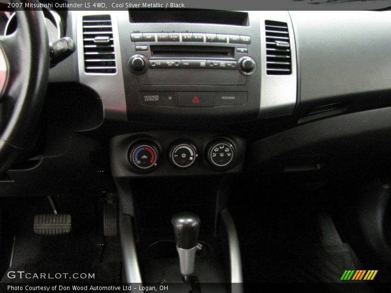 Cool Silver Metallic / Black 2007 Mitsubishi Outlander LS 4WD