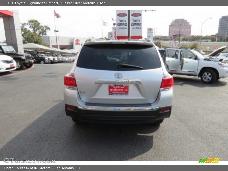 Classic Silver Metallic / Ash 2011 Toyota Highlander Limited