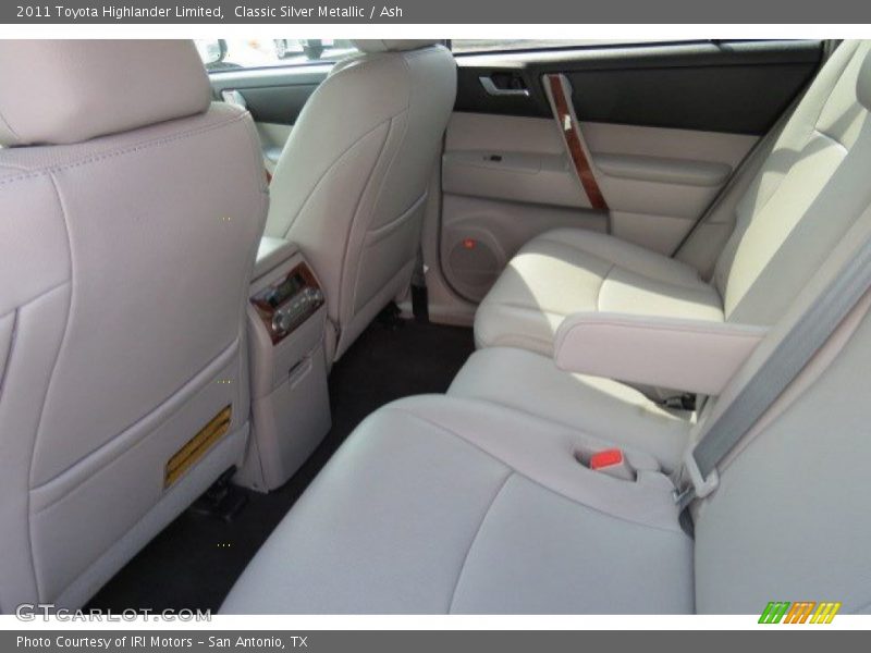 Classic Silver Metallic / Ash 2011 Toyota Highlander Limited