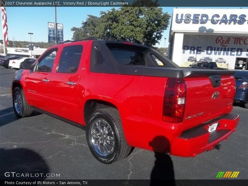 Victory Red / Ebony/Light Cashmere 2007 Chevrolet Avalanche LTZ