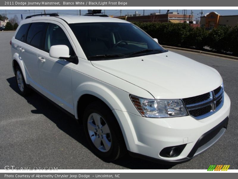 Bianco White / Black/Light Frost Beige 2011 Dodge Journey Mainstreet