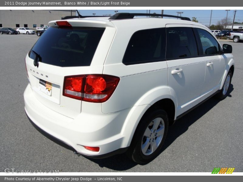 Bianco White / Black/Light Frost Beige 2011 Dodge Journey Mainstreet