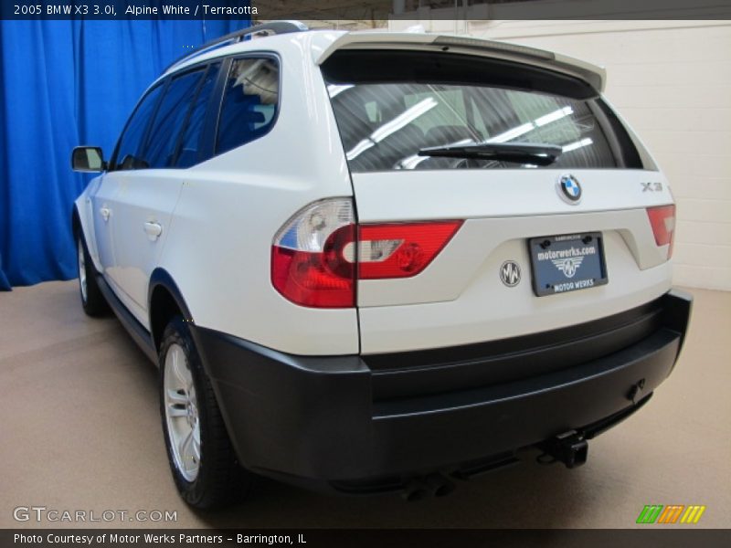 Alpine White / Terracotta 2005 BMW X3 3.0i