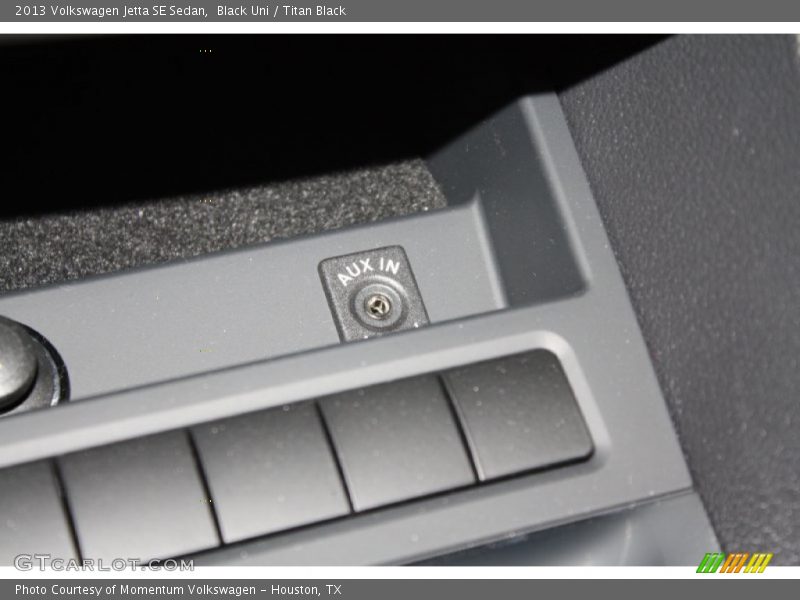 Black Uni / Titan Black 2013 Volkswagen Jetta SE Sedan