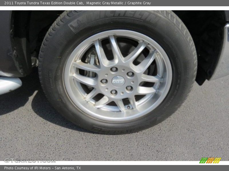 Magnetic Gray Metallic / Graphite Gray 2011 Toyota Tundra Texas Edition Double Cab