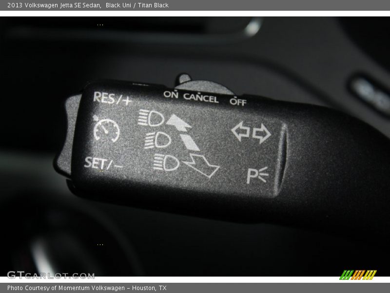 Black Uni / Titan Black 2013 Volkswagen Jetta SE Sedan