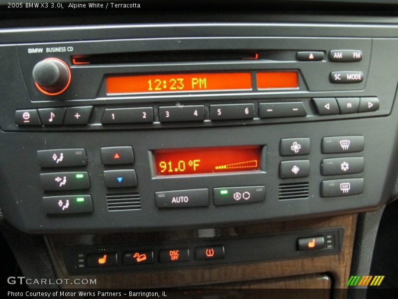 Alpine White / Terracotta 2005 BMW X3 3.0i
