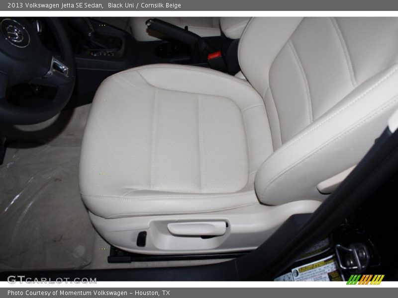 Black Uni / Cornsilk Beige 2013 Volkswagen Jetta SE Sedan