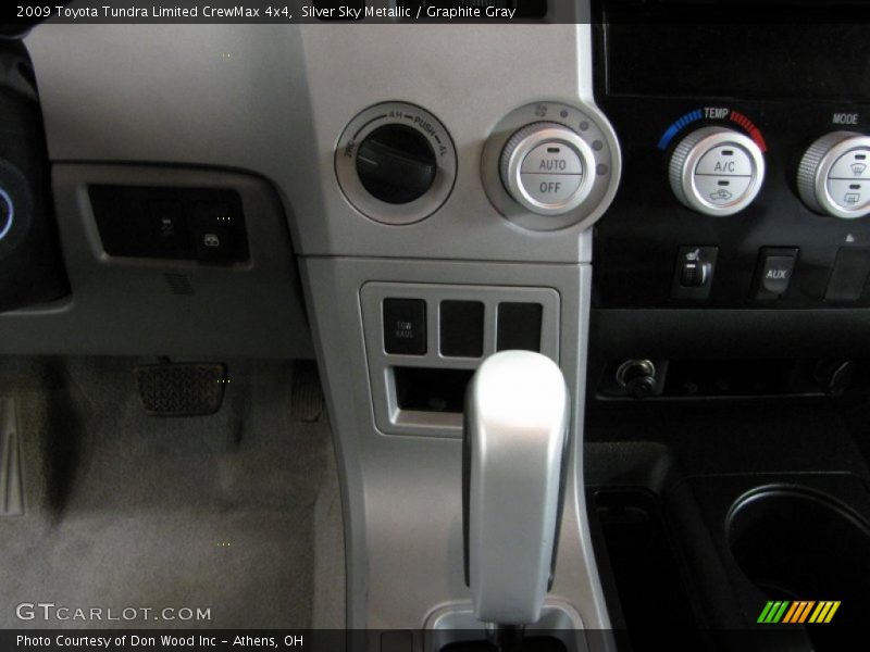 Silver Sky Metallic / Graphite Gray 2009 Toyota Tundra Limited CrewMax 4x4